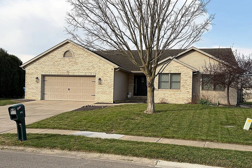 1500 Hosta St photo 1