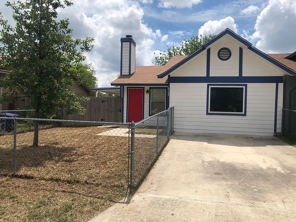 1st image of 6722 Hickory Springs Dr