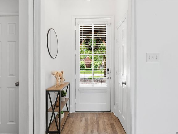2nd image of 10529 Springpark Ave