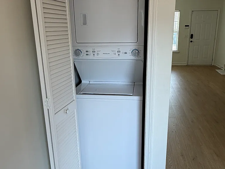In unit washer and dryer.