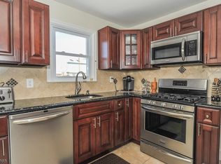 121 William St, Carteret, NJ 07008