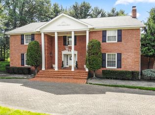 7744 Spring Lake Ln, Canfield, OH 44406