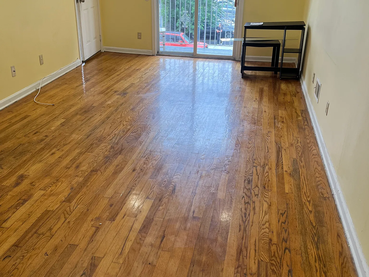 3 bed, 1200 sqft, $2,950 — Photo 3