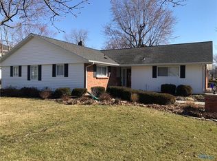 328 Arleta Dr, Defiance, OH 43512