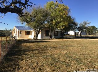 1112 View Ridge Rd, Pipe Creek, TX 78063