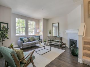 408 Village Cir, Santa Cruz, CA 95060