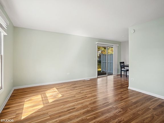 3rd image of 266 Nantucket Hbr #266
