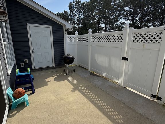 3rd image of 4140 U1 Kittrell Farms Dr Unit 1