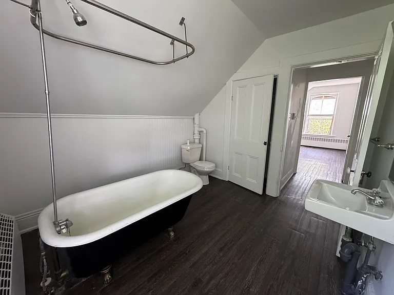 4 Peel St #2 — Photo 11