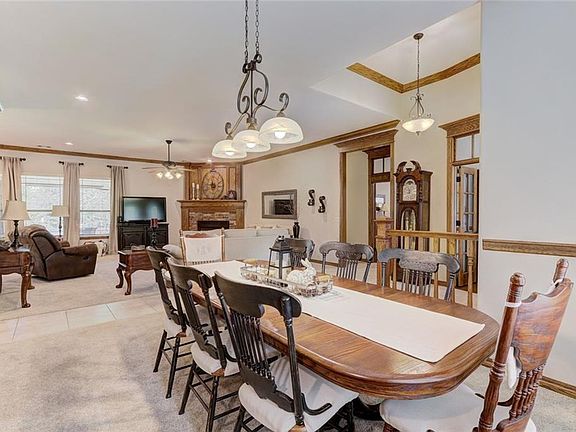 5th image of 10701 Waterside Dr