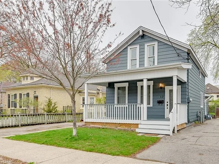12 Cartwright St #1 — Photo 4