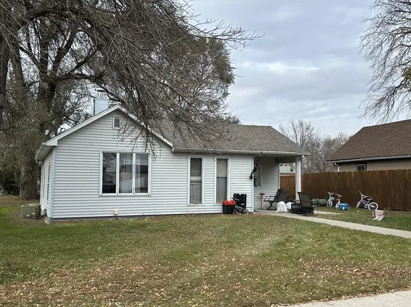 412 E Hanson Ave, Mitchell, SD 57301