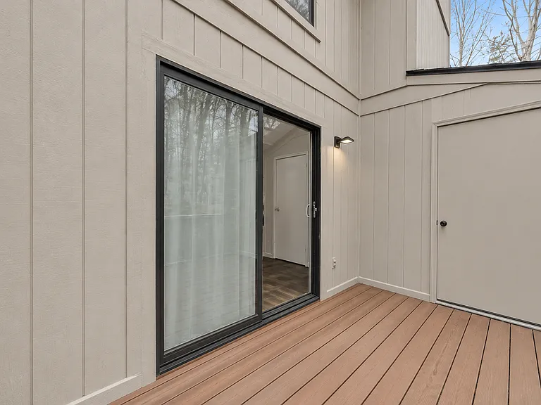 7122 Woods Crossing Dr — Photo 15