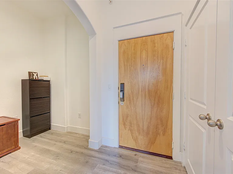 1901 Post Oak Blvd #3105 — Photo 7
