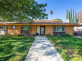 1811 N 2nd Ave, Upland, CA 91784