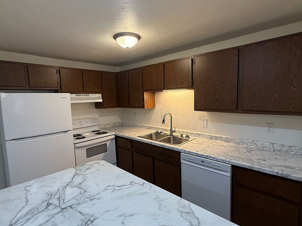 1st image of 2750 Humboldt Rd #593abe6de