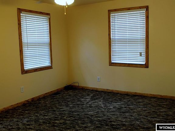 4th image of 239 Decker St