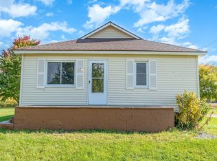 205 S Iva Rd, Saint Charles, MI 48655