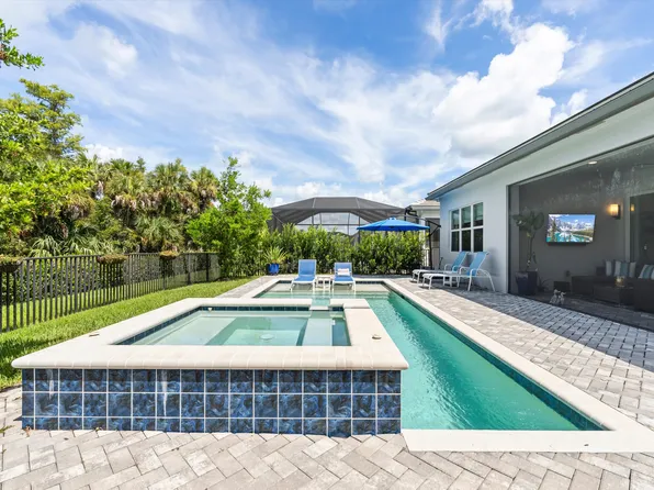 12303 Bonnet Dr, Naples, FL 34120