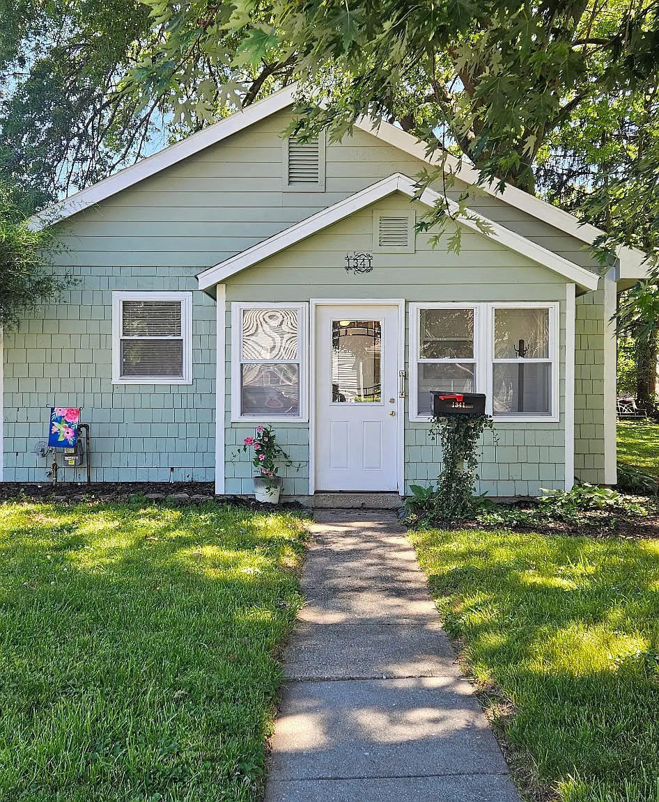 1341 Monument St — Photo 1