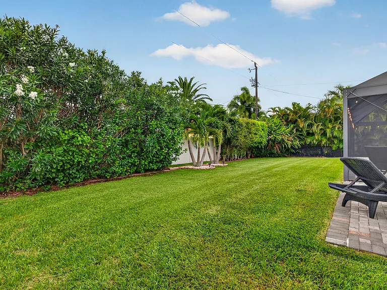 5422 Agualinda Blvd — Photo 37