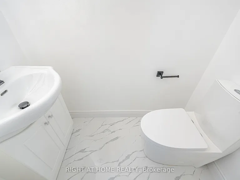 50 Albemarle St — Photo 12