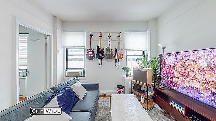 1st image of 140 E 46th St APT 4R