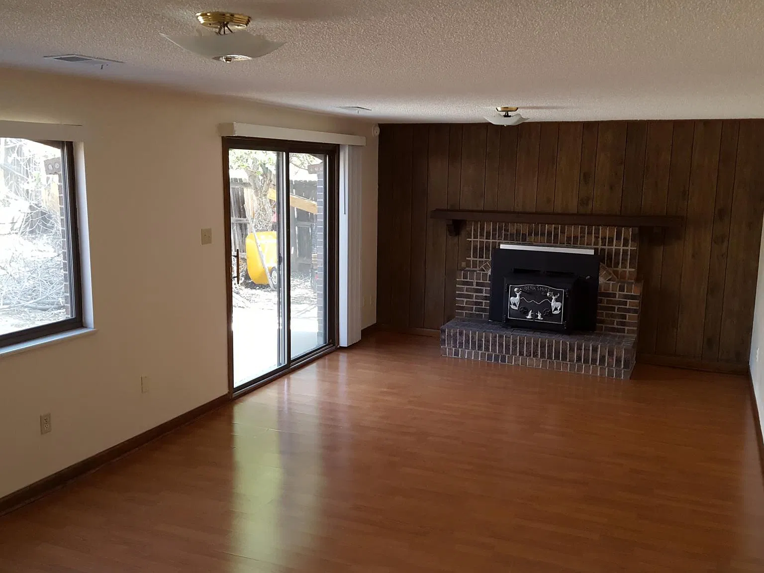 3 bed, 2530 sqft, $2,800 — Photo 4