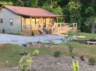 40 Twin Oaks Ave, Bryson City, NC 28713