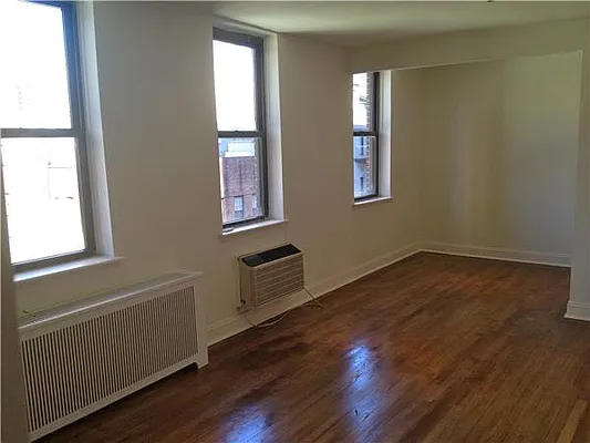 Rented by Mirador Real Estate | media 5