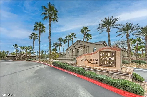 8250 N Grand Canyon Dr Photo 1