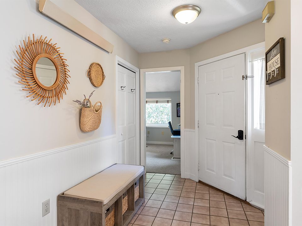 11 Golf View UNIT B, Laconia, NH 03246 Zillow