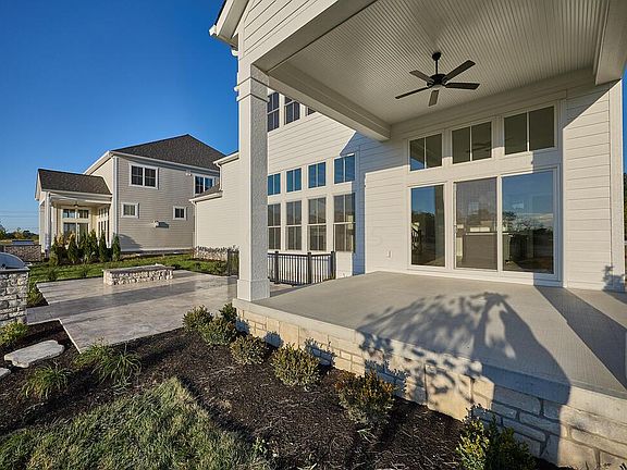 5th image of 7595 Steeplechase Ln N