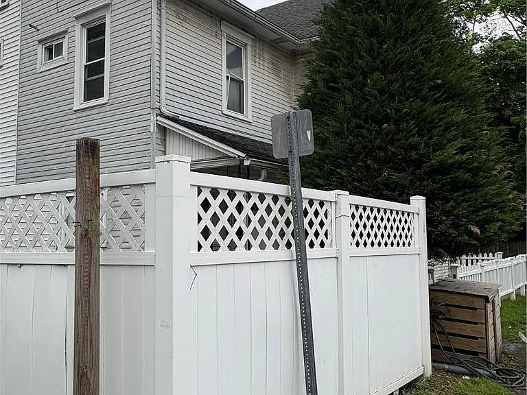 119 School St — Photo 8