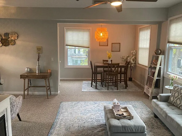 110 Maple Pl #8 — Photo 4
