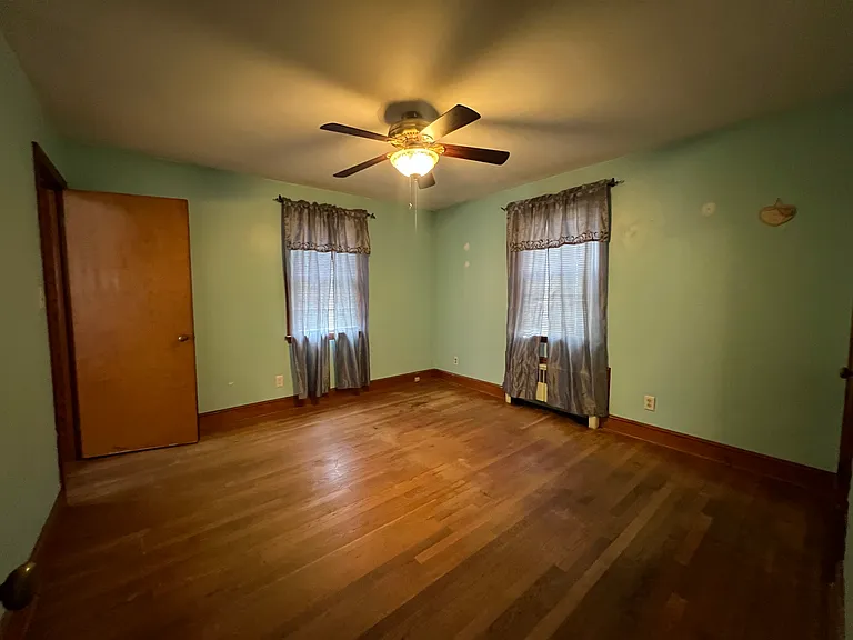 23 Home Ave — Photo 10