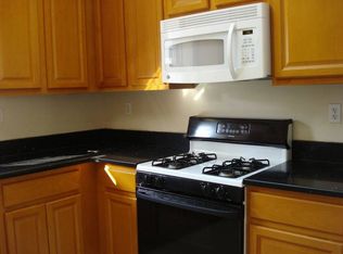 1521 Waterstone Dr, Bronx, NY 10461