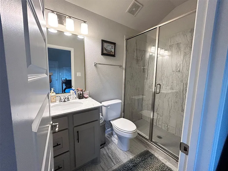 18531 Wolf Mountain Ln — Photo 22