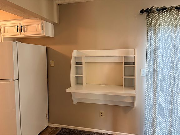 3rd image of 7608 Long St #7608