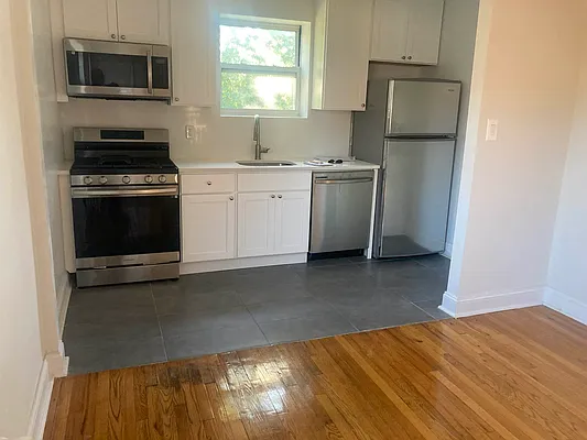 Rented by Green Brick Realty LLC | media 36