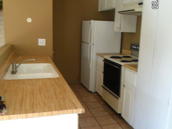 4th image of 2728 Terrace Pine Dr Unit C
