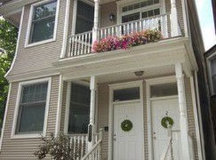 3232 N Racine Ave #2, Chicago, IL 60657