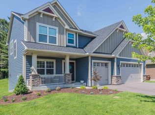 15831 Creekside Ln, Osseo, MN 55369