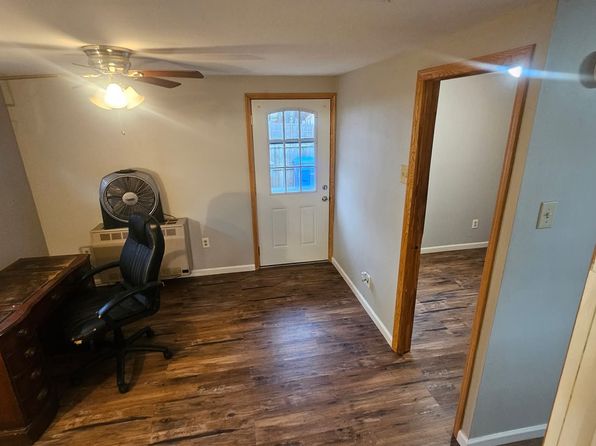 (undisclosed Address)