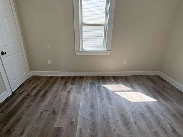 28 Wainwright St #1 — Photo 3