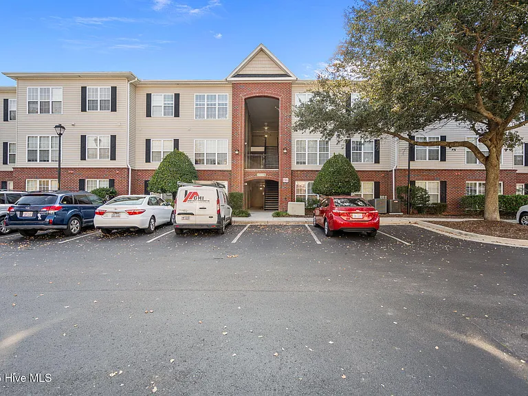 1505 Cadfel Ct #203 — Photo 3