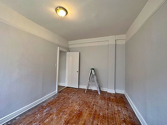 4th image of 3070 34th St APT 2
