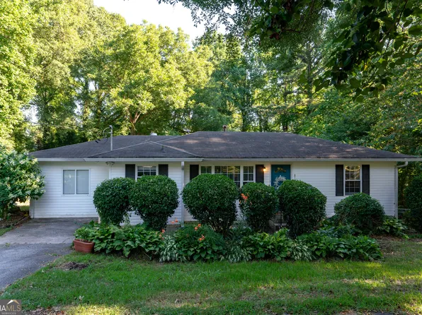 5077 Redan Rd, Stone Mountain, GA 30088