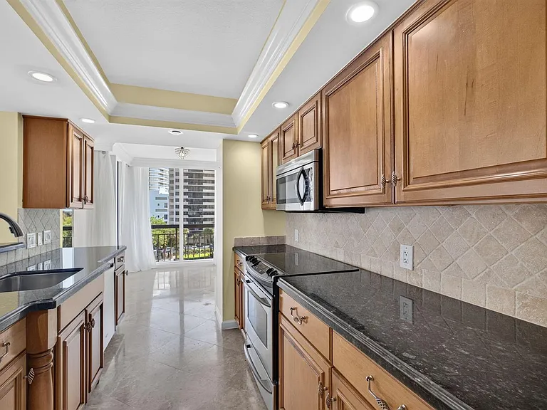 4000 N Ocean Dr #403 — Photo 22