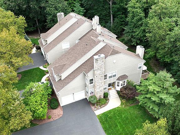 2nd image of 8 Hunter Road